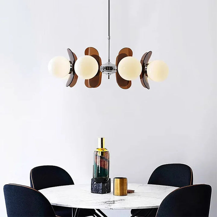 Pendelleuchte im Retro-Bauhaus-Stil mit Kugelschirmen