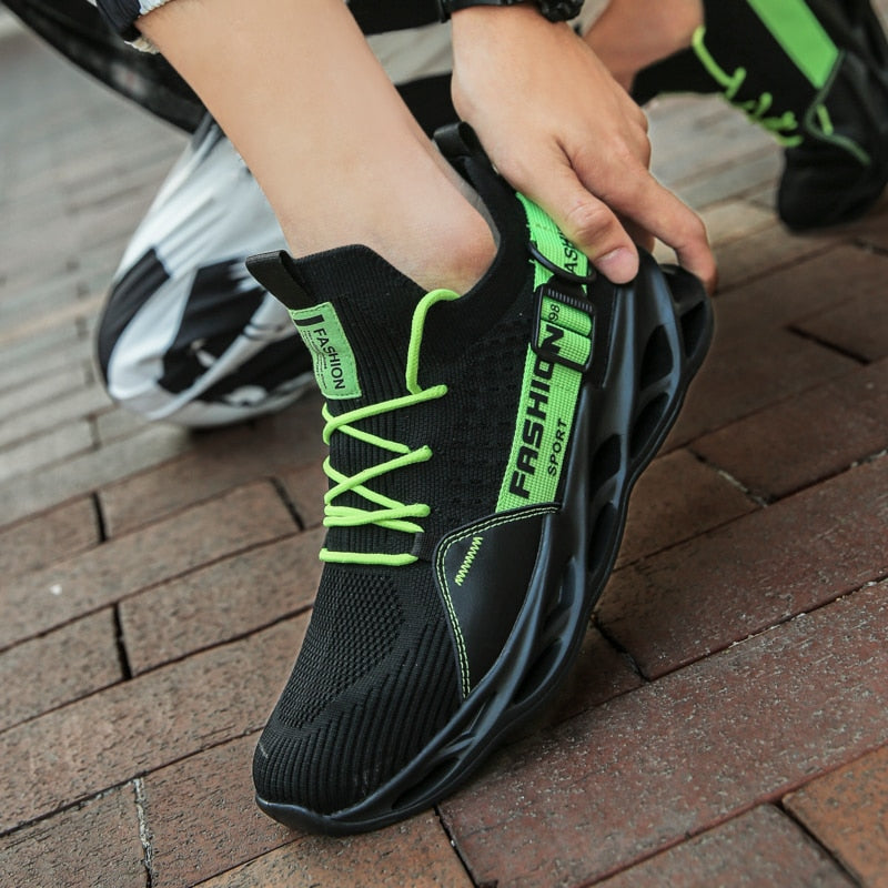 Herrenturnschuhe mit innovativer Sohle