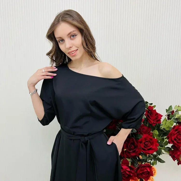 Damen-Elegantes Midikleid mit asymmetrischem Ausschnitt und Taillengürtel