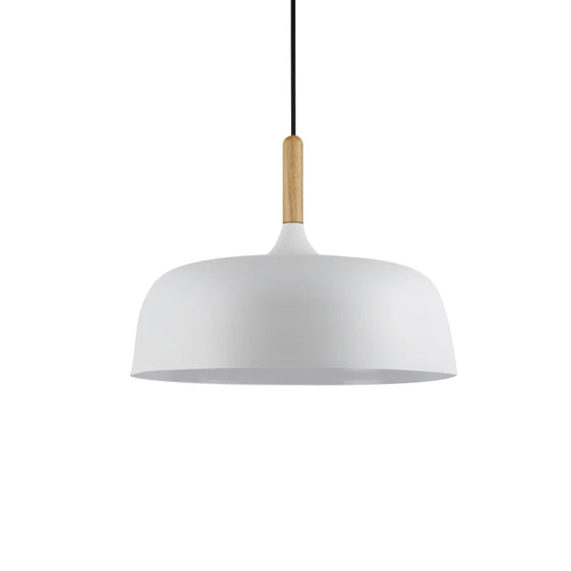 Moderne Metall-Pendelleuchte mit Holzakzent – minimalistischer Skandinavischer Stil