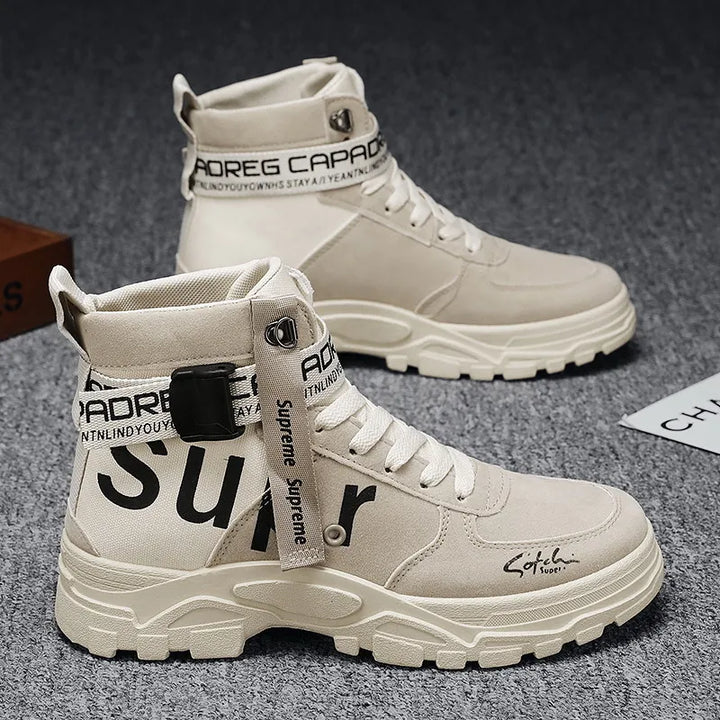 Städtische Herrenschuhe mit hohem Schaft und Riemen