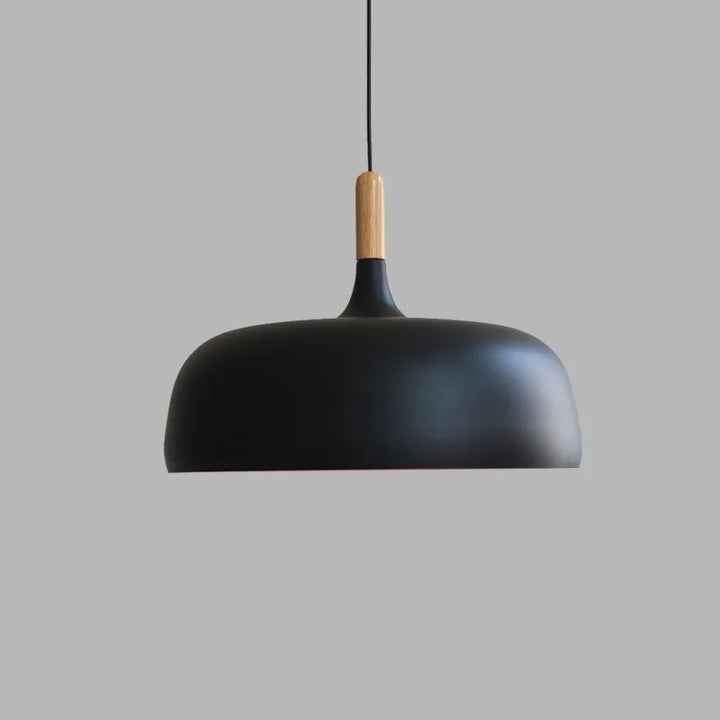 Moderne Metall-Pendelleuchte mit Holzakzent – minimalistischer Skandinavischer Stil
