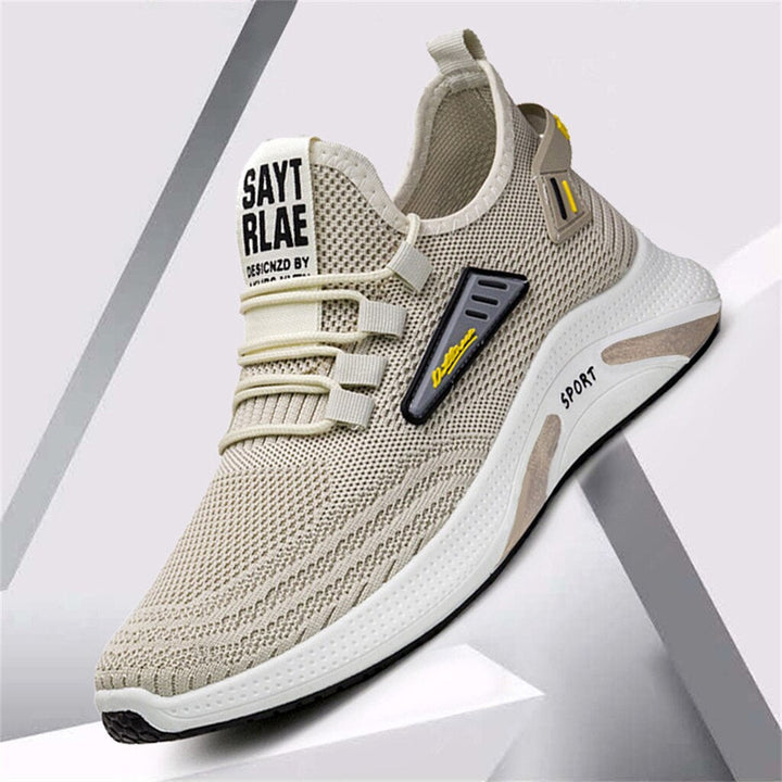 Moderne Herrensneaker mit atmungsaktivem Obermaterial