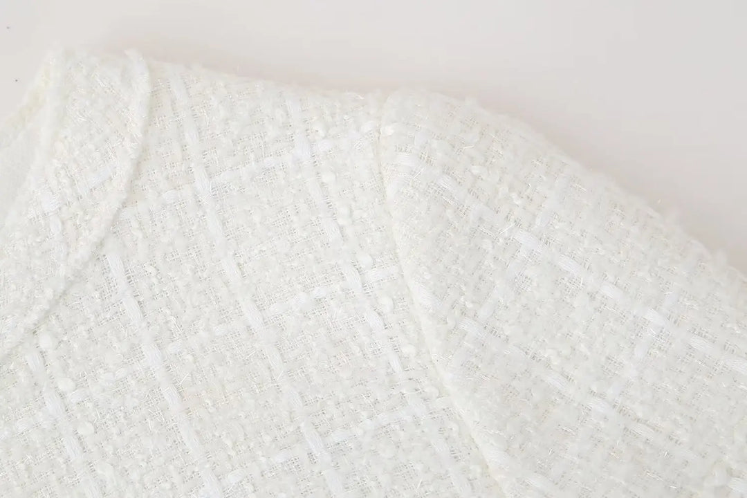 Stilvolles Tweedkleid mit Knöpfen