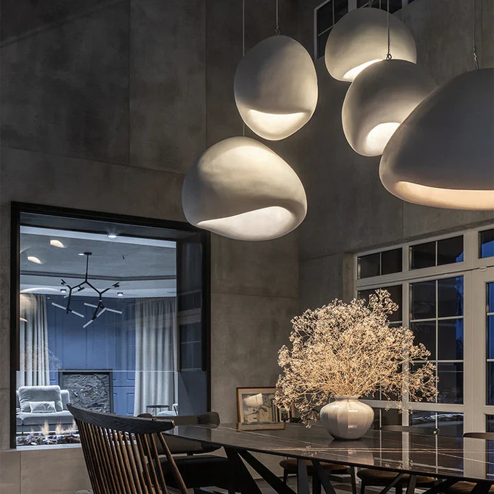 LED-Pendelleuchte im Wabi-Sabi-Stil