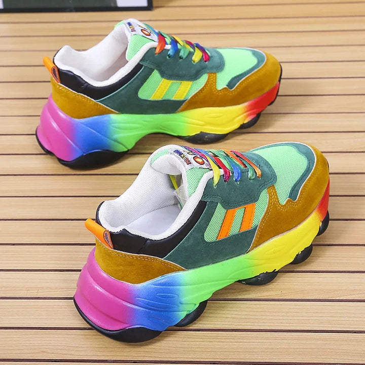 Damen-Sneaker mit Plateau und buntem Design