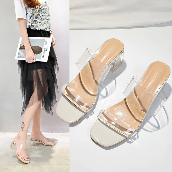 Transparente Sandalen mit hohem Absatz