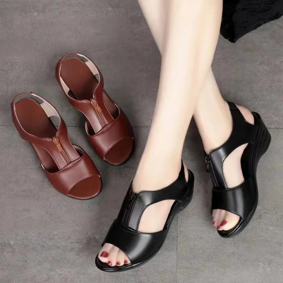 Damen-orthopädische Sandalen aus Kunstleder mit Keilabsatz