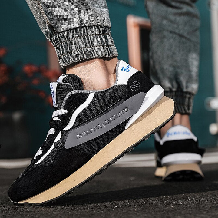 Herren-Sneaker im Vintage-Stil mit Wildleder-Details