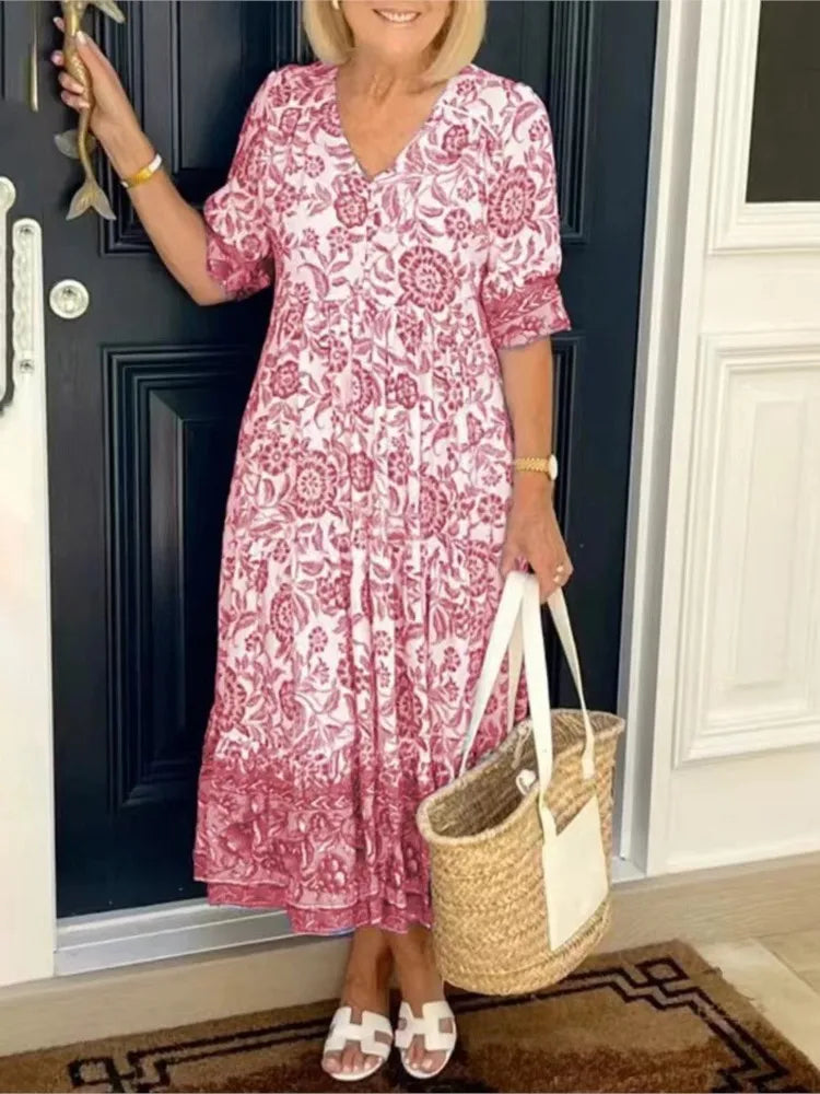Sommerliches Midikleid mit blauem Muster