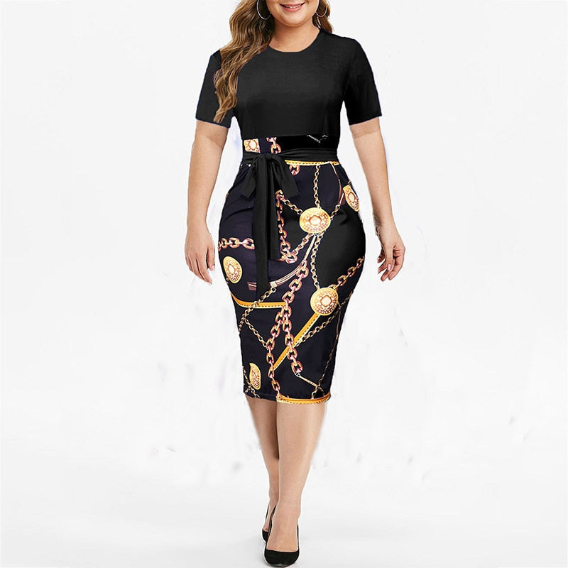Elegantes Bleistiftkleid mit grafischem Muster und Taillenband