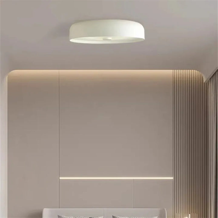 Minimalistische LED-Deckenleuchte