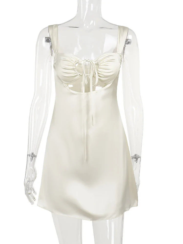 Damen-Minikleid mit offenem Rücken und Ausschnitt