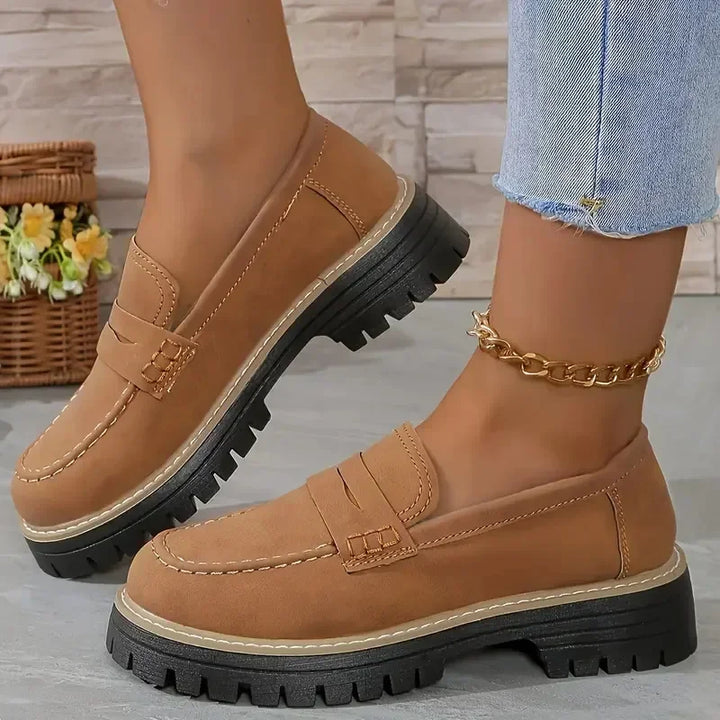 Damen-Loafer mit Profilsohle – bequeme Slipper für Alltag & Büro