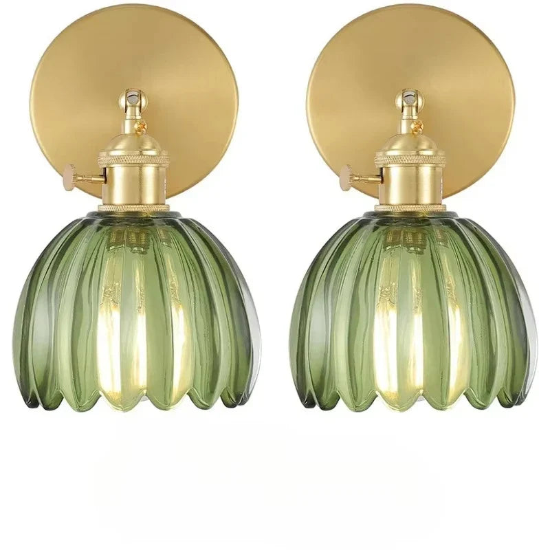 Retro-Wandleuchte mit Tulpenförmigem Glasschirm und Goldenem Finish