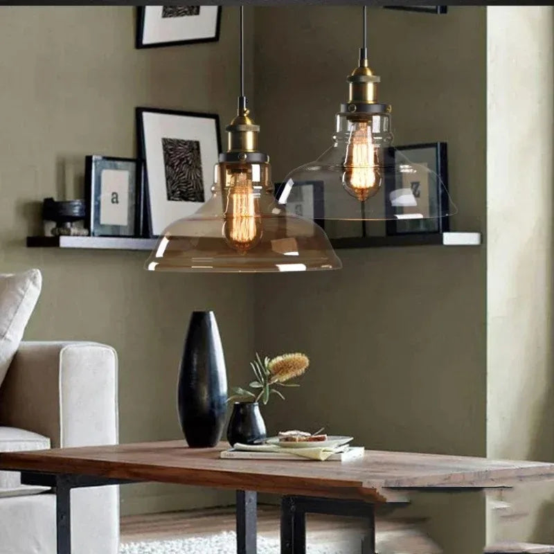 Industrielle Pendelleuchte mit Rauchglas – Retro-Design