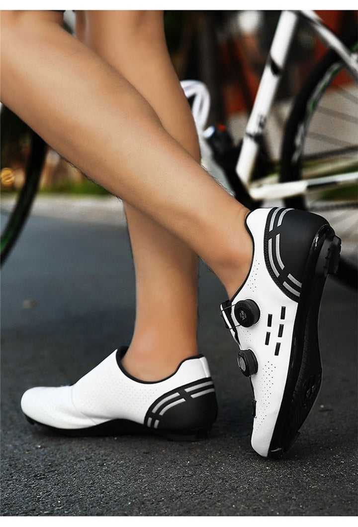 Fahrradschuhe mit mechanischer Verriegelung