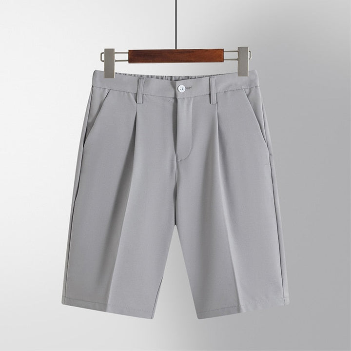 Elegante Herrenshorts mit Plissee-Details