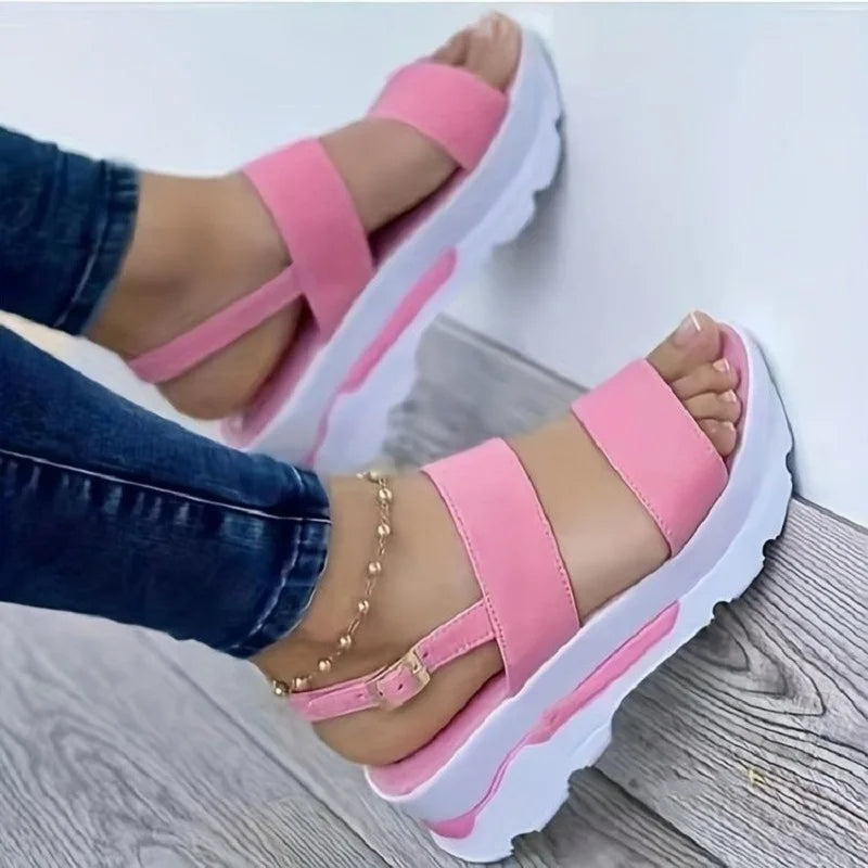 Moderne Damen-Plateausandalen mit Riemchen