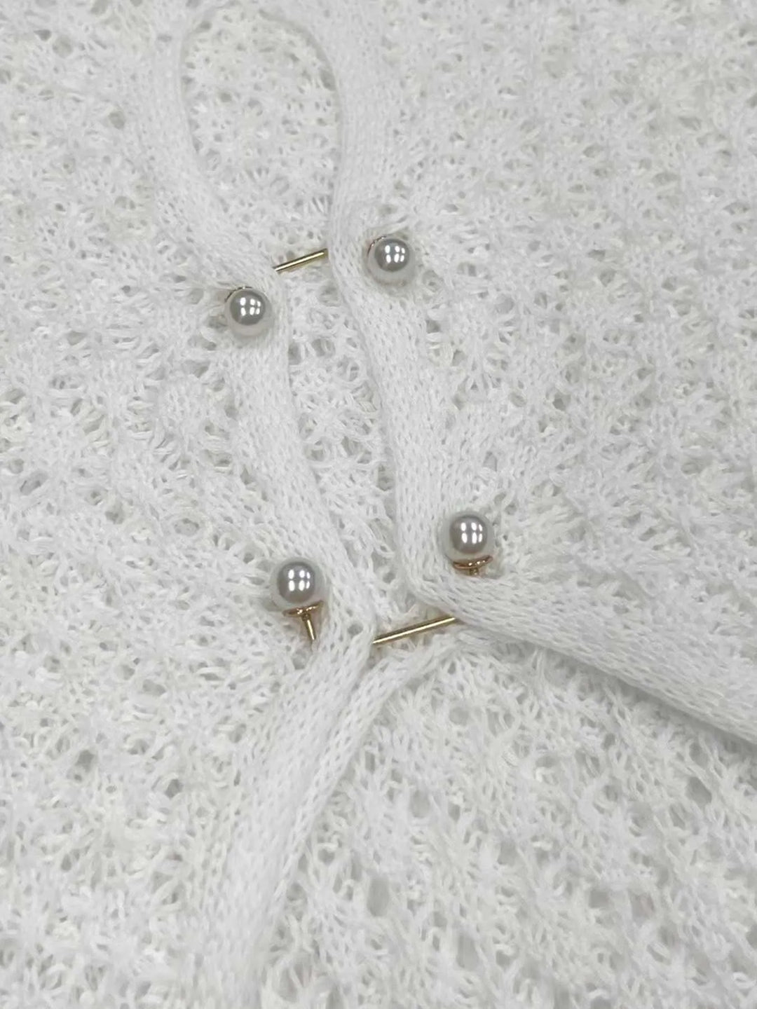 Durchbrochenes langes Kleid mit weiten Ärmeln