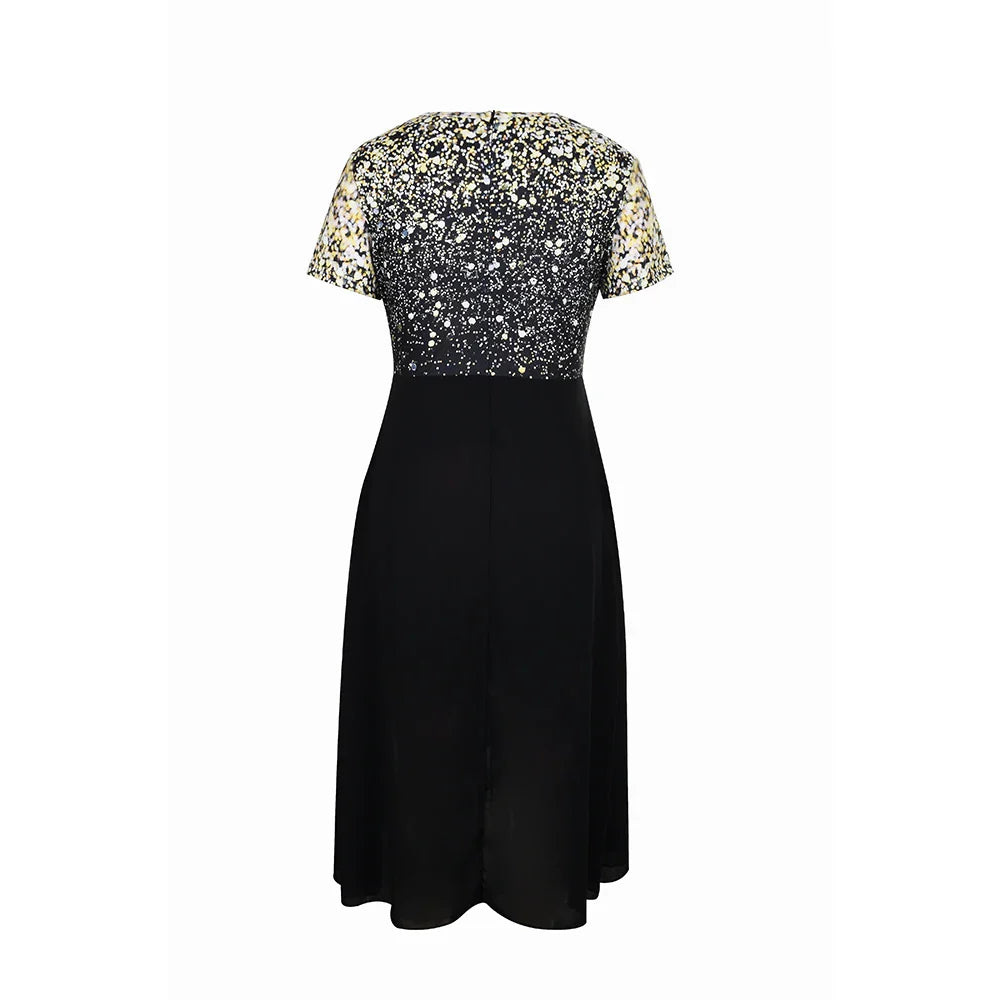 Elegantes Kleid für den Sommer mit Spitzenoberteil und ausgestelltem Unterteil