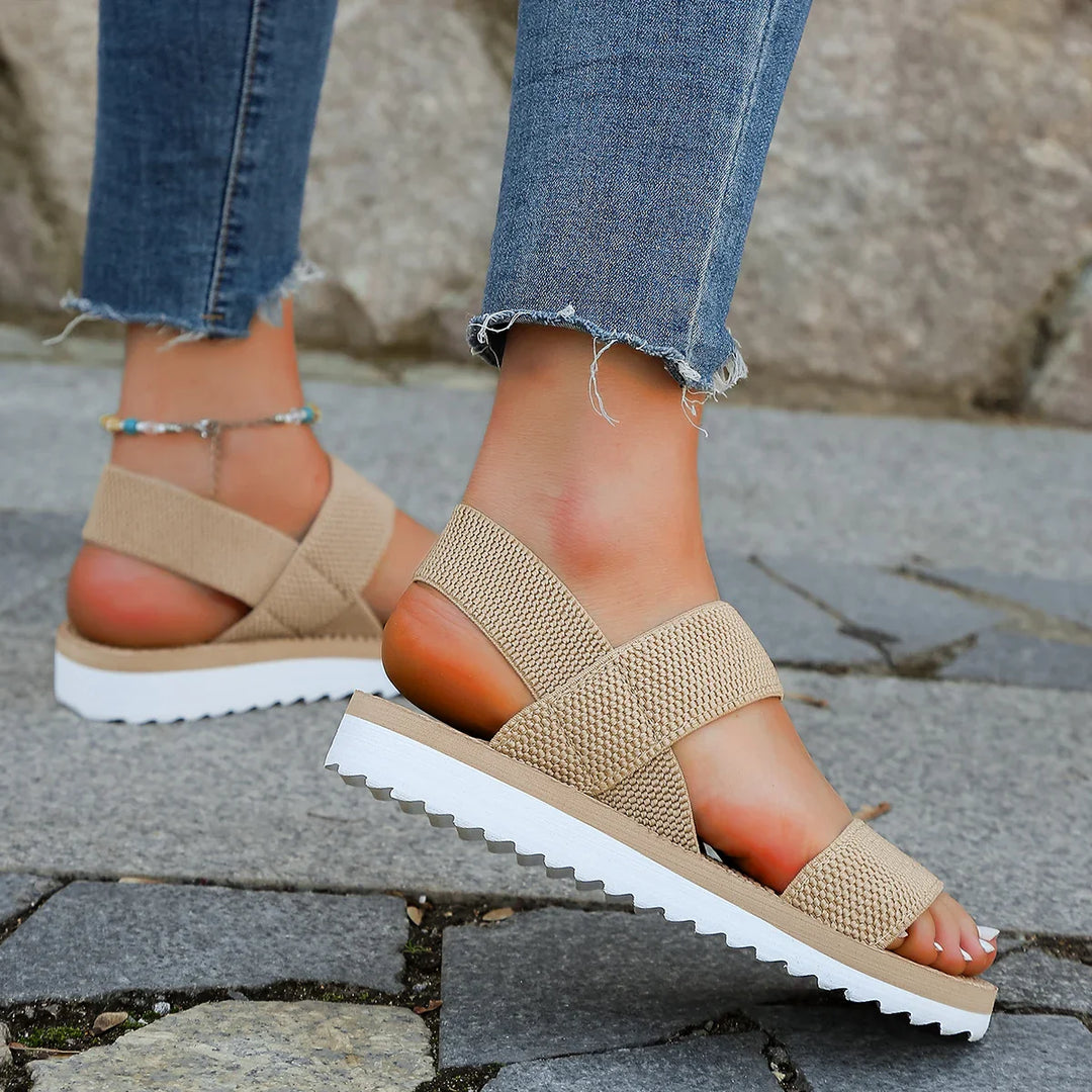 Damensandalen mit Sportsohle und Textilriemen