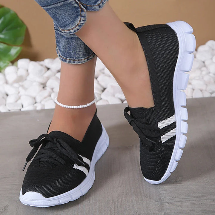Sportliche Damen-Sneakers mit atmungsaktivem Stoff
