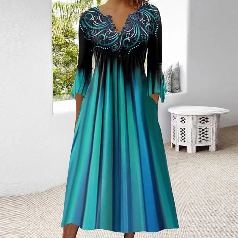 Stylisches Maxikleid mit gemustertem Ausschnitt