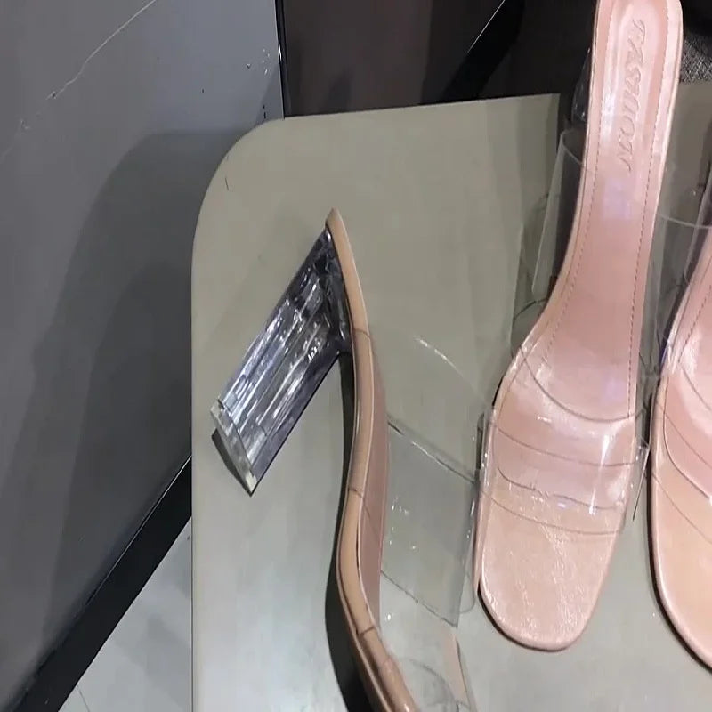 Transparente Damen-Sandalen mit hohen Absätzen