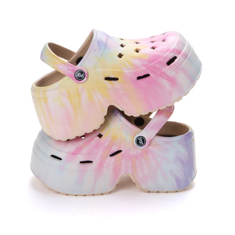 Modische Clogs-Schuhe mit Leopardenmuster