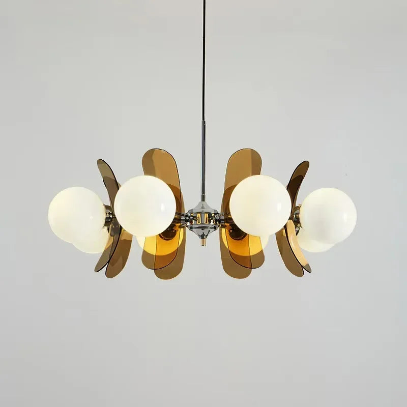 Pendelleuchte im Retro-Bauhaus-Stil mit Kugelschirmen