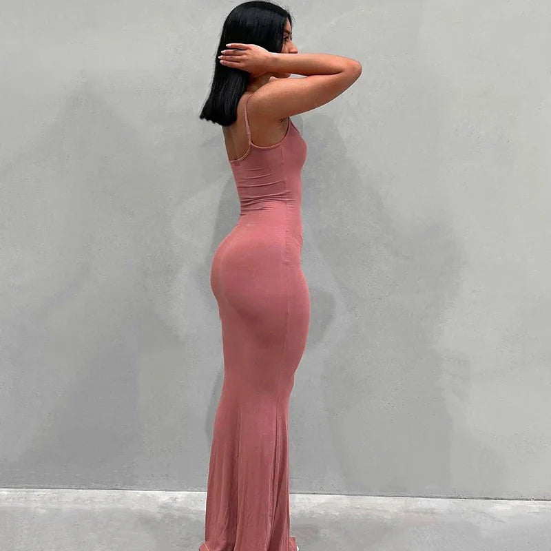 Elegantes Maxikleid aus elastischem Material