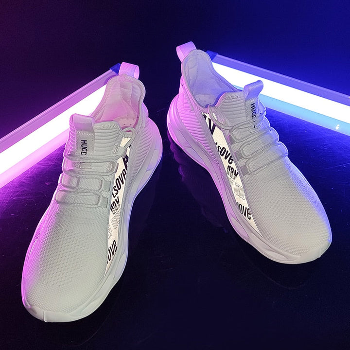 Herrenturnschuhe mit innovativer Sohle