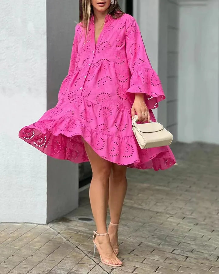 Durchbrochenes Kleid im Boho-Stil mit weiten Ärmeln