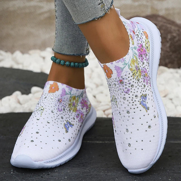 Leichte Frauenschuhe mit Blumenmuster