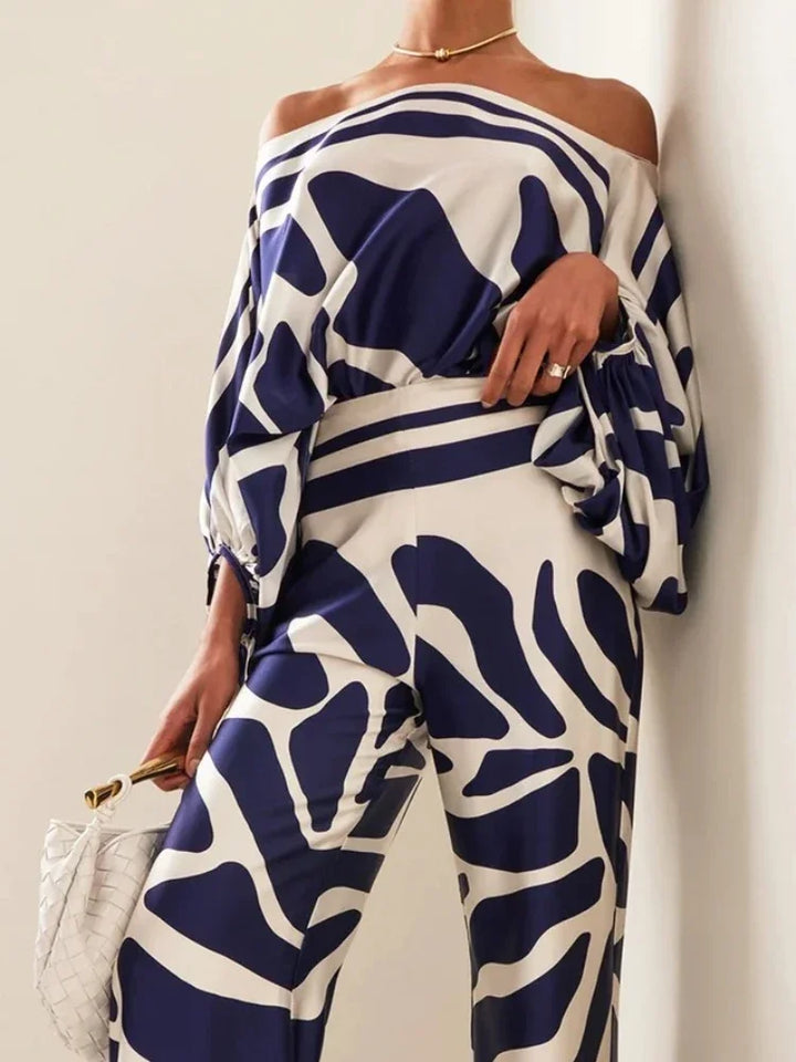 Elegantes Satin-Set: Asymmetrisches Oberteil & Weite Hose