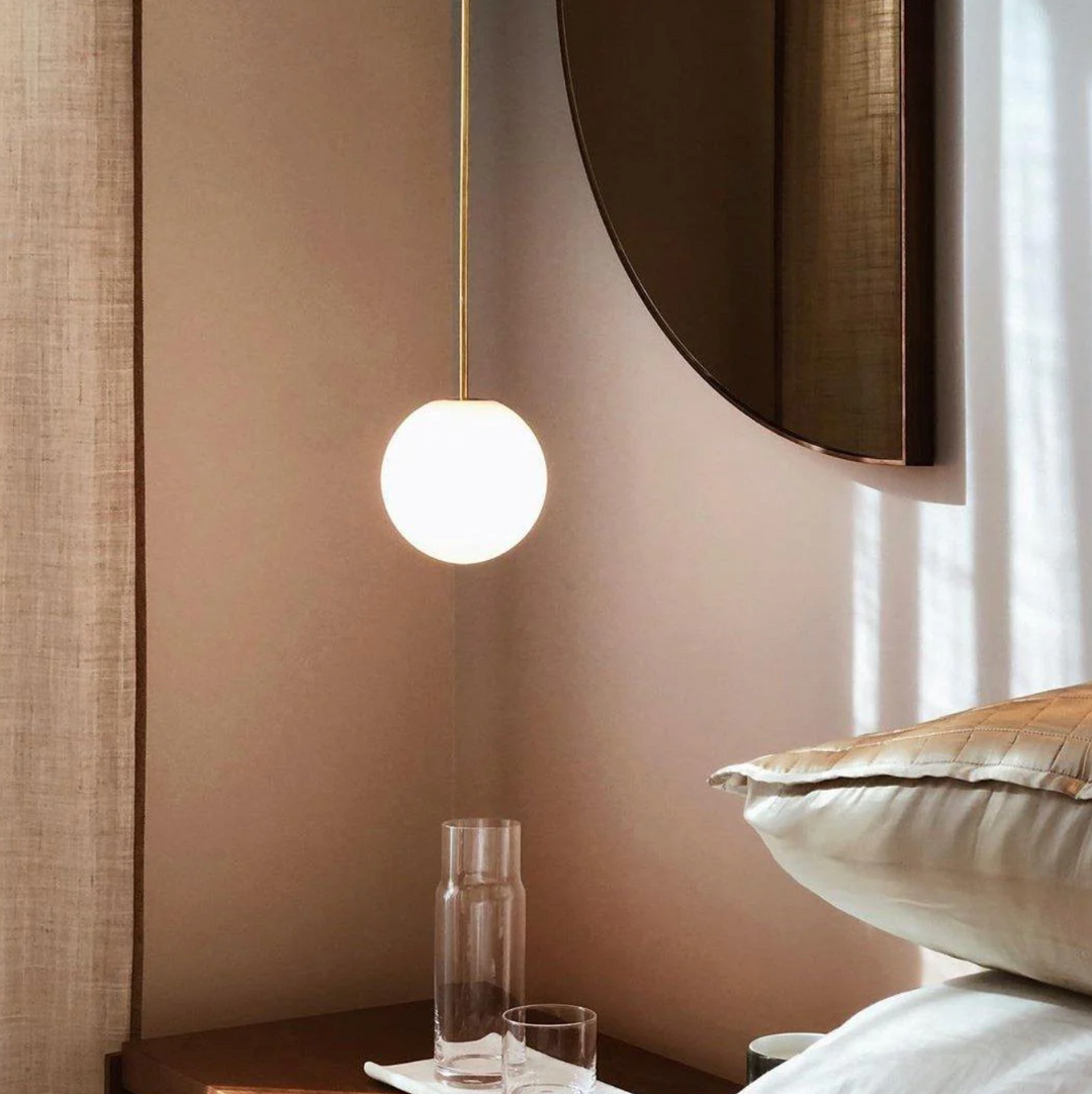 Pendelleuchte mit Kugelschirm – moderne LED-Deckenleuchte