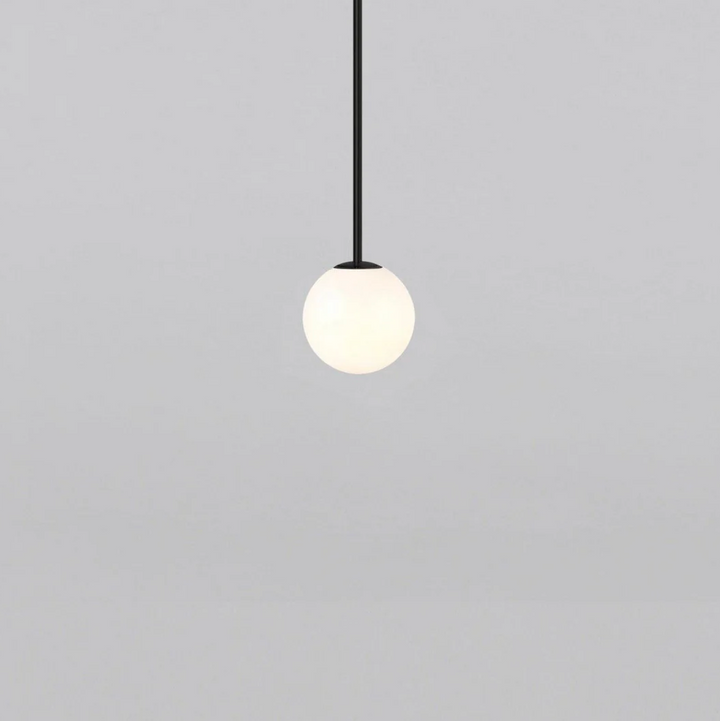 Pendelleuchte mit Kugelschirm – moderne LED-Deckenleuchte