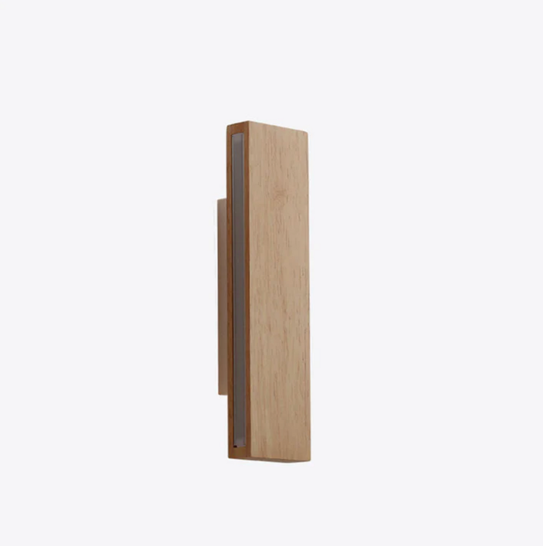 Holz-Wandleuchte mit LED-Lichtlinie – minimalistisches Design