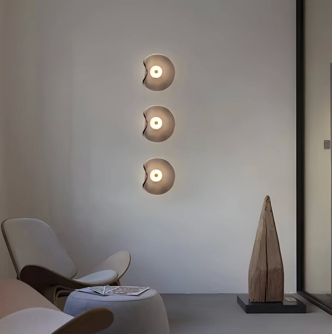 Design-Wandleuchte mit organischem Schirm – Moderne LED-Wandleuchte