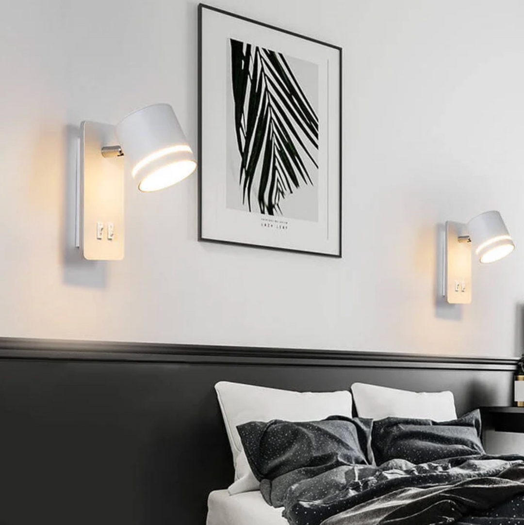 Moderne LED-Wandleuchte mit schwenkbarem Reflektor und Doppelschalter