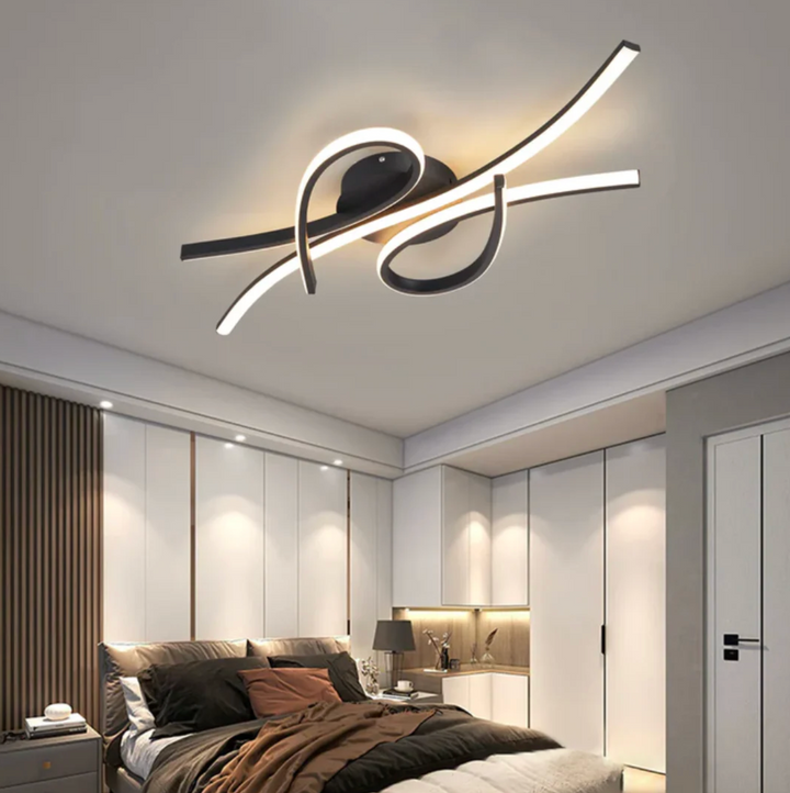 Moderne LED-Deckenleuchte mit geometrischer Lichtlinie