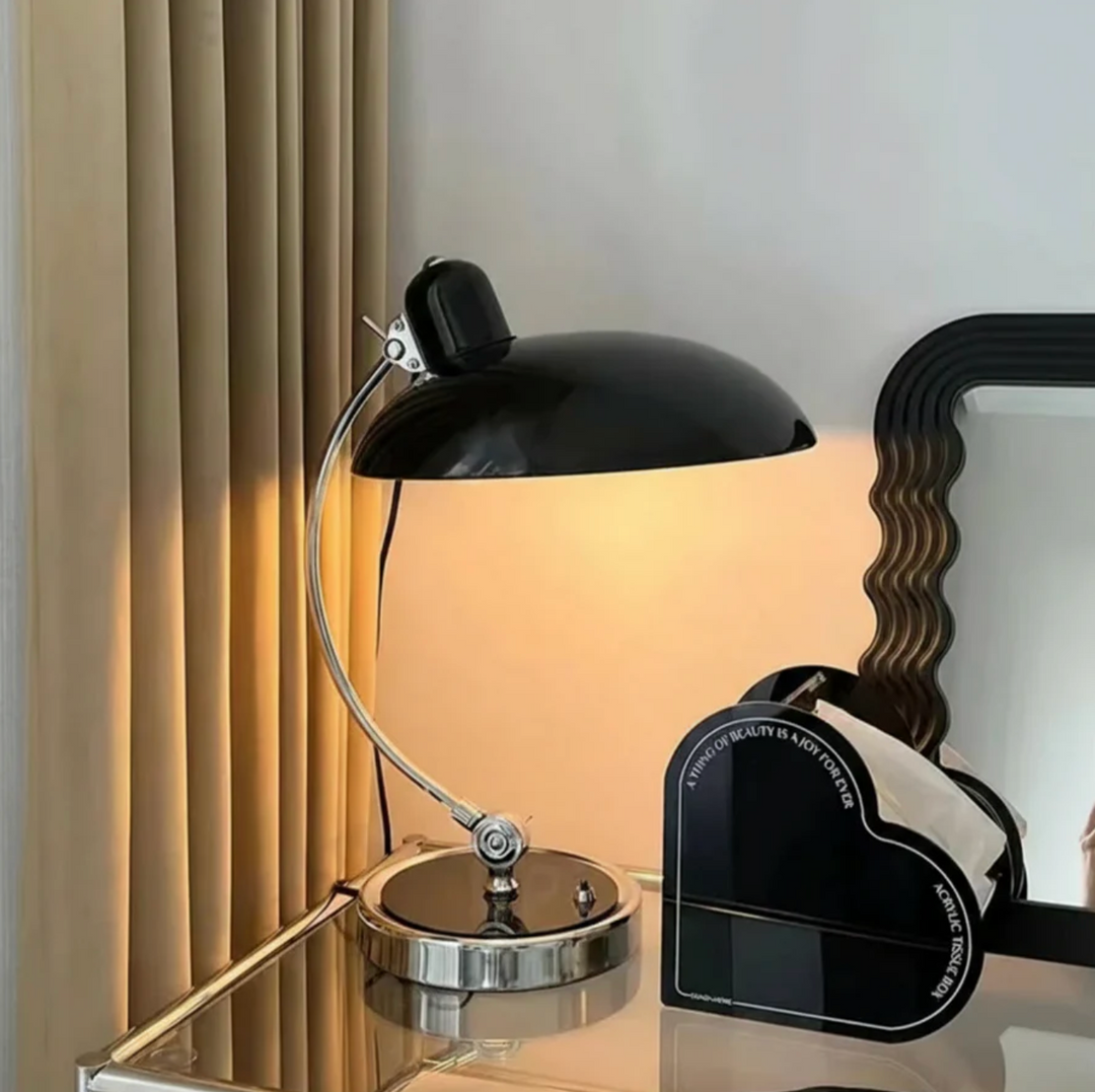 Retro Schreibtischlampe aus Metall mit verchromtem Fuss
