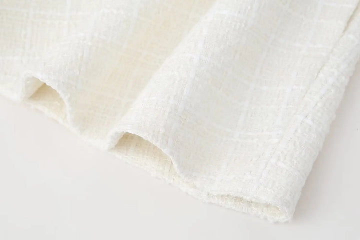 Stilvolles Tweedkleid mit Knöpfen