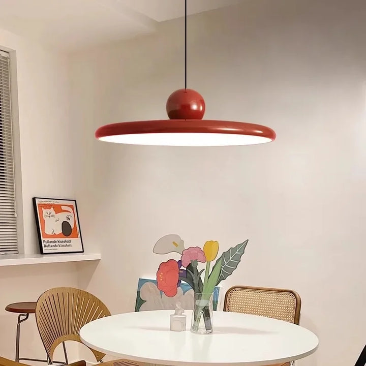Designer LED-Pendelleuchte im Bauhaus-Stil