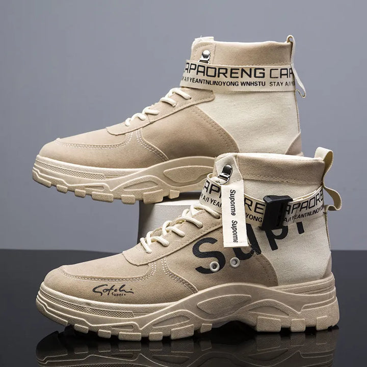 Städtische Herrenschuhe mit hohem Schaft und Riemen