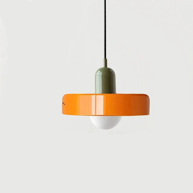 Moderne Pendelleuchte mit farbigem Glasschirm – Bauhaus-Design
