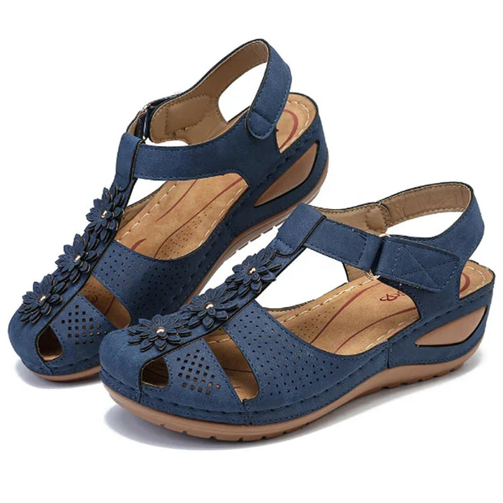 Orthopädische Damensandalen mit Blumendekoration