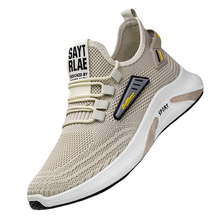 Moderne Herrensneaker mit atmungsaktivem Obermaterial