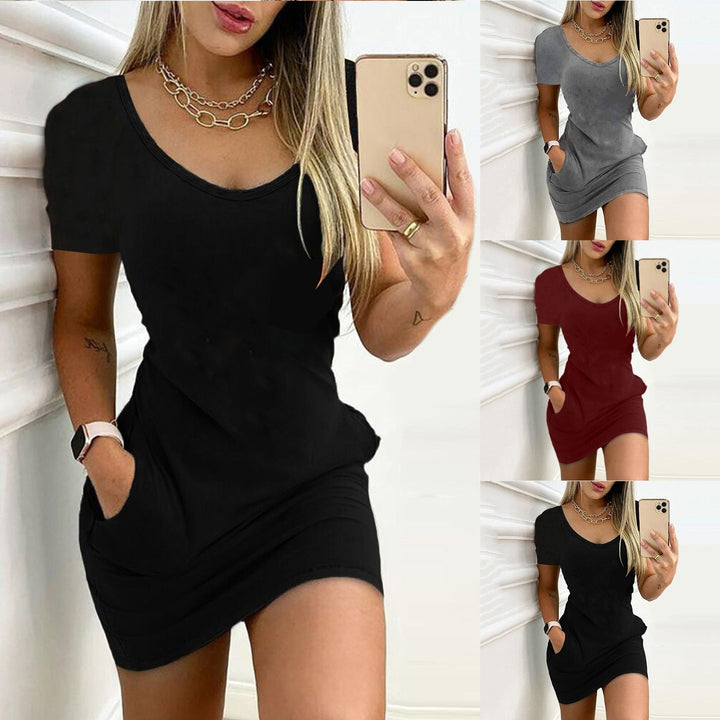 Modernes Minikleid mit kurzen Ärmeln